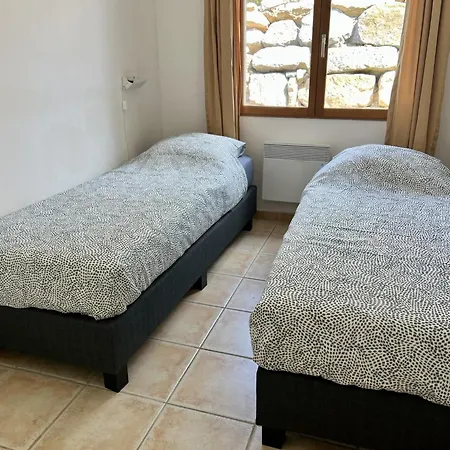 Near Carcassonne With Heated Pool