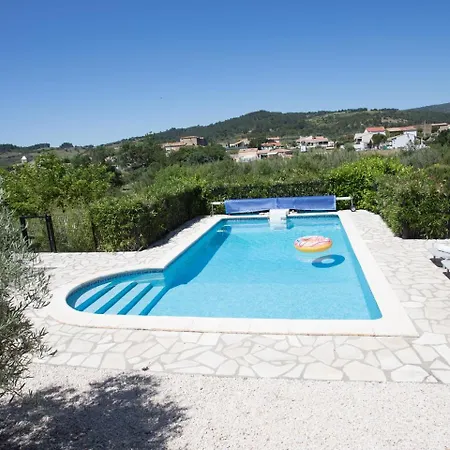 Modern With Private Pool Villa *