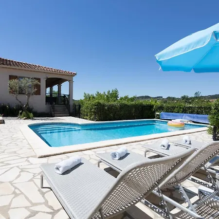 Modern With Private Pool *