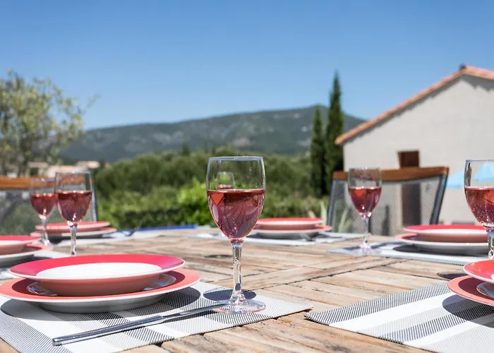 Near Carcassonne With Heated Pool فيلة Félines-Minervois