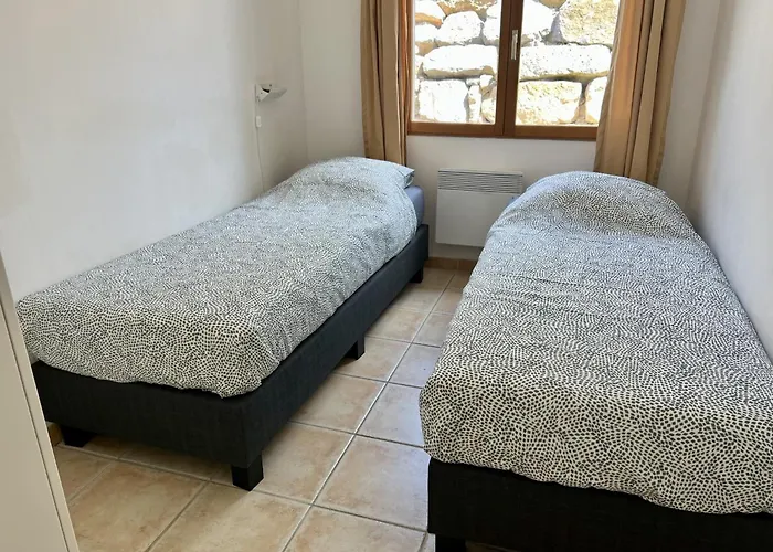 Near Carcassonne With Heated Pool