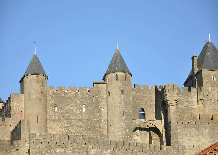 Near Carcassonne With Heated Pool فيلة
